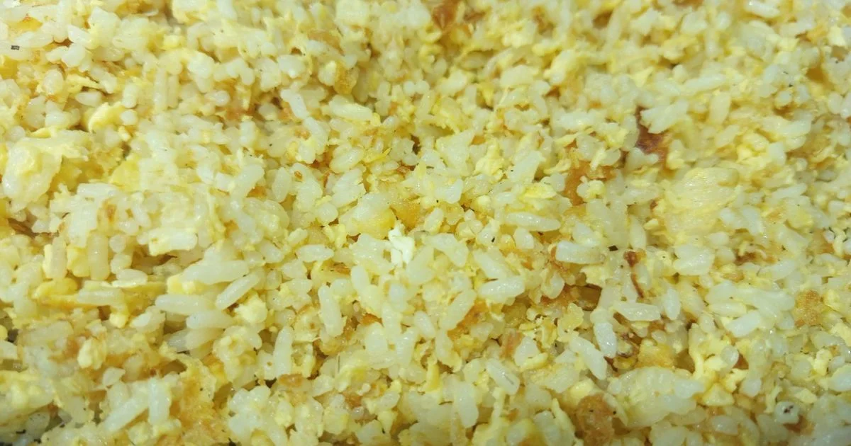 Cơm chiên lòng trắng trứng thơm béo, tơi ngon