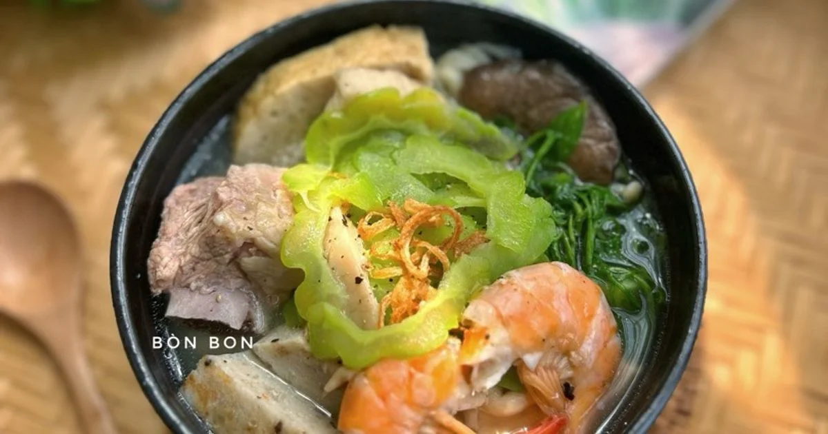 Bún Cá Thác Lác Nấu Nấm Khổ Qua