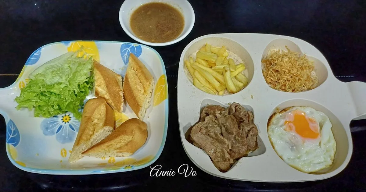 Bánh mì bò né thập cẩm giòn nóng